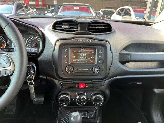 Foto do veículo JEEP RENEGADE  1.8 16V FLEX LONGITUDE 4P AUTOMATICO 2016 68.427 KM 71.900,00