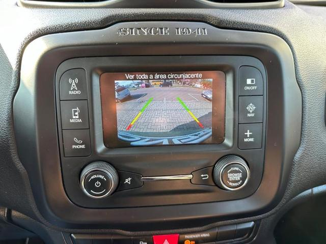 Foto do veículo JEEP RENEGADE  1.8 16V FLEX LONGITUDE 4P AUTOMATICO 2016 68.427 KM 71.900,00