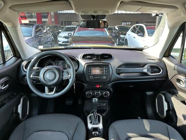 Foto do veículo JEEP RENEGADE  1.8 16V FLEX LONGITUDE 4P AUTOMATICO 2016 68.427 KM 71.900,00