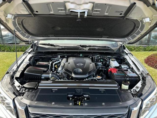 Foto do veículo NISSAN FRONTIER  PLATI. CD 2.3 BI-TB DIES.AUT. 2023 10.898 KM 229.900,00