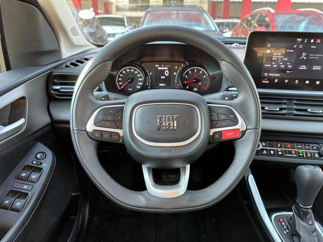 Foto do veículo FIAT FASTBACK  AUDACE TURBO 200 FLEX AT 4P 2023 5.198 KM 116.900,00