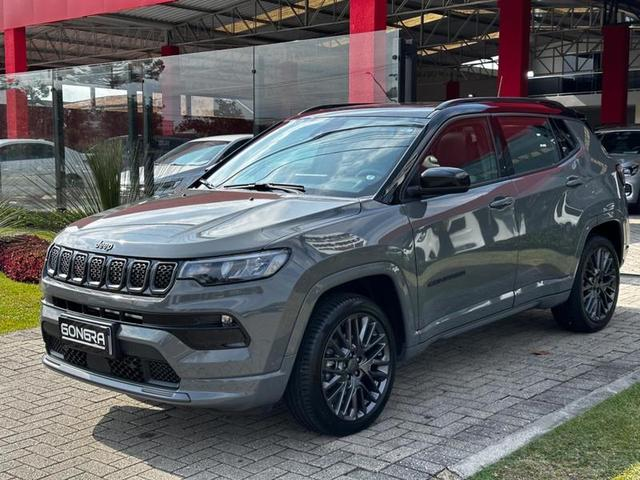 Foto do veículo JEEP COMPASS  SERIE S TF 2023 5.734 KM 192.900,00