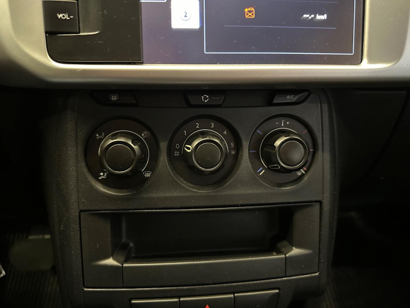 Foto do veículo CITROËN AIRCROSS  1.6 LIVE 16V FLEX 4P AUT 2016 72.152 KM 53.900,00