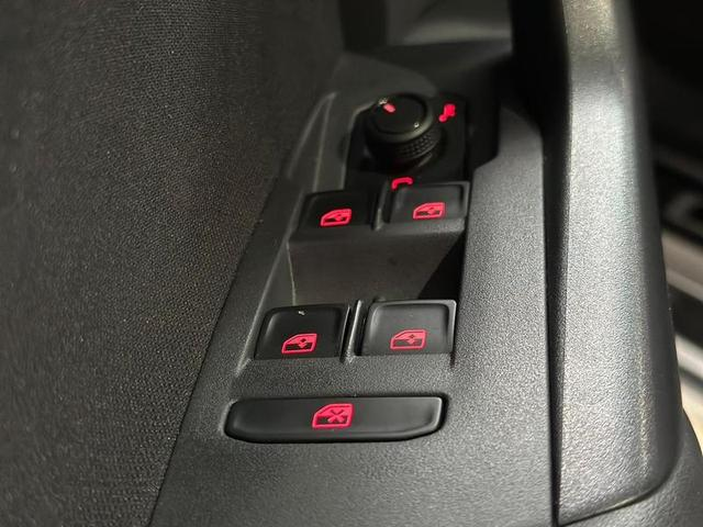Foto do veículo VOLKSWAGEN NIVUS  1.0 200 TSI HIGHLINE 2023 28.531 KM 122.900,00