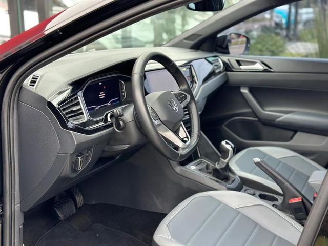 Foto do veículo VOLKSWAGEN NIVUS  1.0 200 TSI HIGHLINE 2023 28.531 KM 122.900,00