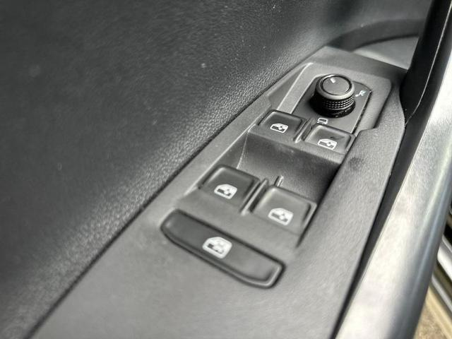 Foto do veículo VOLKSWAGEN NIVUS  1.0 200 TSI HIGHLINE 2023 28.531 KM 122.900,00