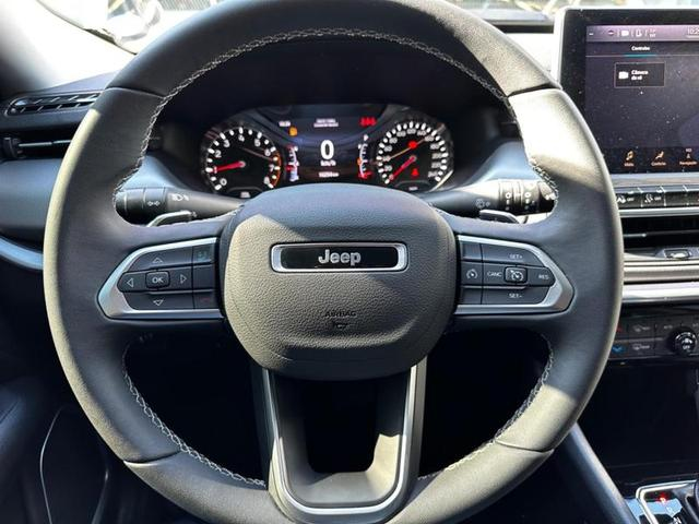 Foto do veículo JEEP COMPASS  LONG TF 2023 8.817 KM 151.900,00