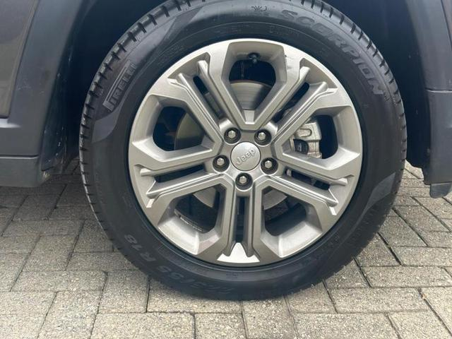 Foto do veículo JEEP COMPASS  LONG TF 2023 8.817 KM 151.900,00