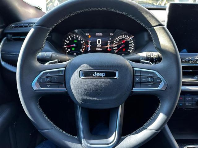 Foto do veículo JEEP COMPASS  LONGITUDE T270 TURBO FLEX AUT. 2022 77.020 KM 129.900,00