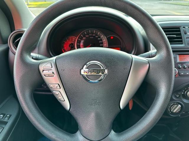 Foto do veículo NISSAN MARCH  1.0 SV 2017 81.000 KM 45.900,00