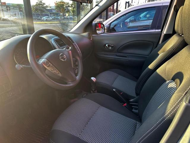 Foto do veículo NISSAN MARCH  1.0 SV 2017 81.000 KM 45.900,00