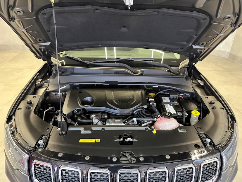 Foto do veículo JEEP COMPASS  LONG TF 2022 81.220 KM 119.900,00