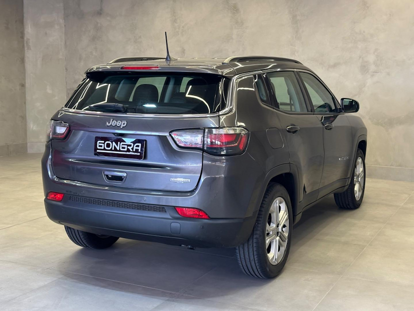 Foto do veículo JEEP COMPASS  LONG TF 2022 81.220 KM 119.900,00