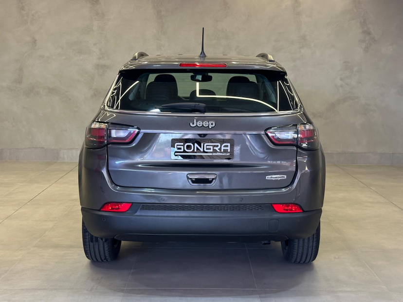 Foto do veículo JEEP COMPASS  LONG TF 2022 81.220 KM 119.900,00