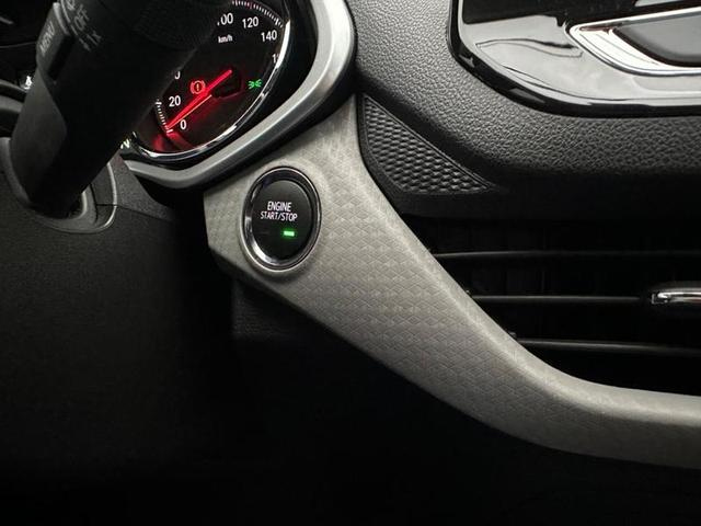 Foto do veículo CHEVROLET ONIX  HATCH PREM. 1.0 12V TB FLEX 5P AUT. 2020 25.322 KM 84.900,00