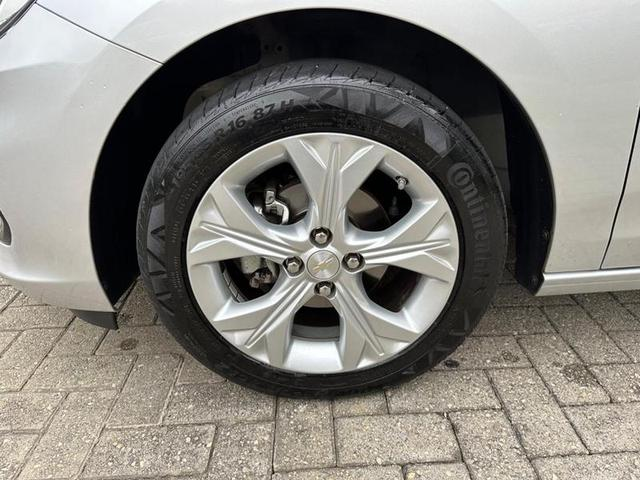 Foto do veículo CHEVROLET ONIX  HATCH PREM. 1.0 12V TB FLEX 5P AUT. 2020 25.322 KM 84.900,00