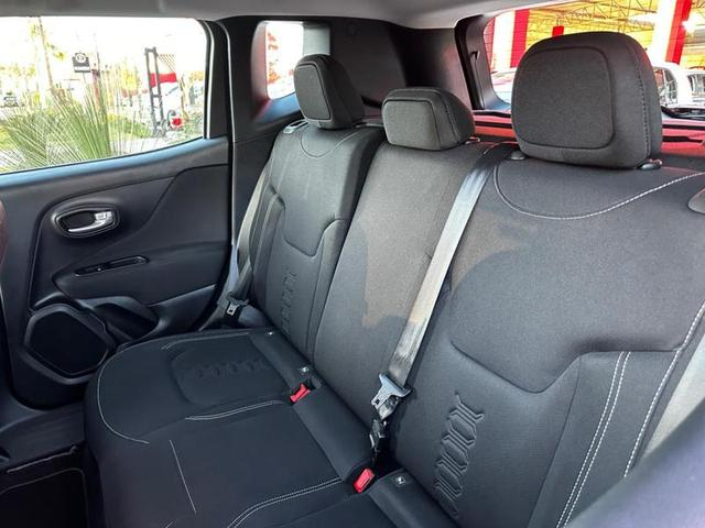 Foto do veículo JEEP RENEGADE  SPORT T270 FLEX 2023 13.364 KM 109.900,00