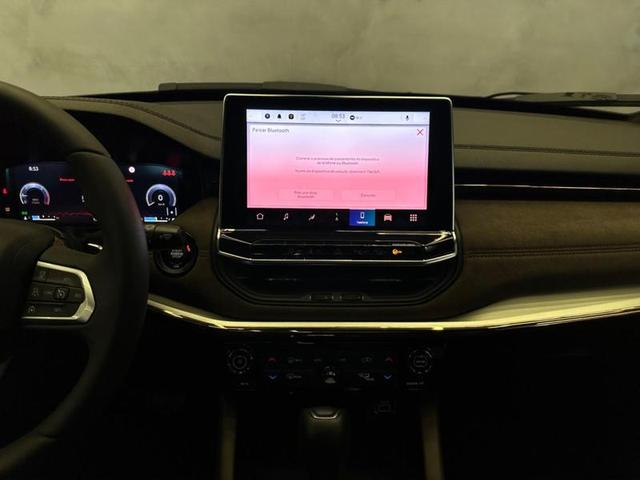 Foto do veículo JEEP COMMANDER  OVERLAND TD380 4X4 TURBO DIESEL 2023 13.426 KM 225.900,00