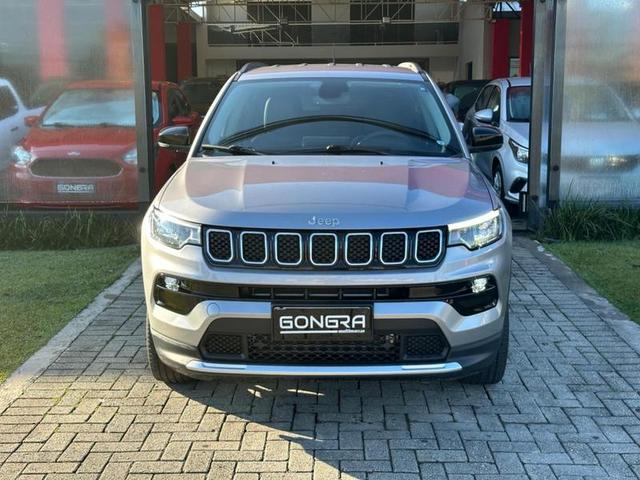 Foto do veículo JEEP COMPASS  LONG TF 2022 24.921 KM 135.900,00