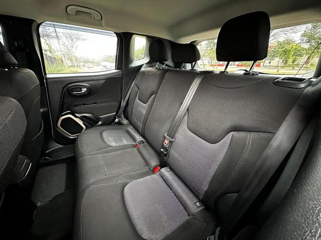 Foto do veículo JEEP RENEGADE  1.8 16V FLEX SPORT 4P MANUAL 2018 61.824 KM 69.900,00
