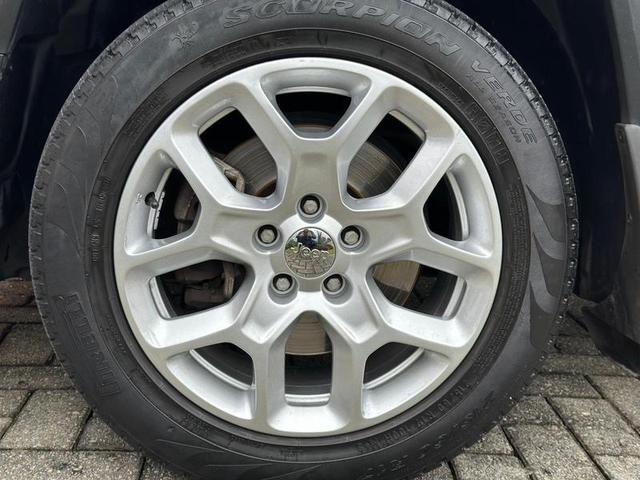Foto do veículo JEEP RENEGADE  1.8 16V FLEX SPORT 4P MANUAL 2018 61.824 KM 69.900,00