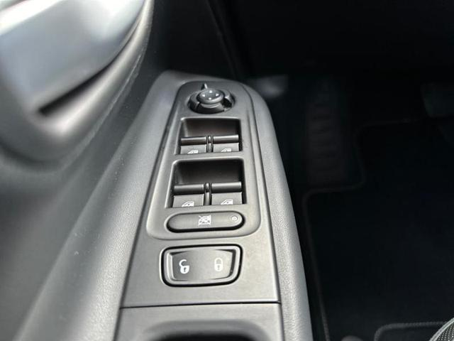 Foto do veículo JEEP RENEGADE  LONGITUDE T270 1.3 TB 4X2 FLEX AUT 2023 38.700 KM 114.900,00