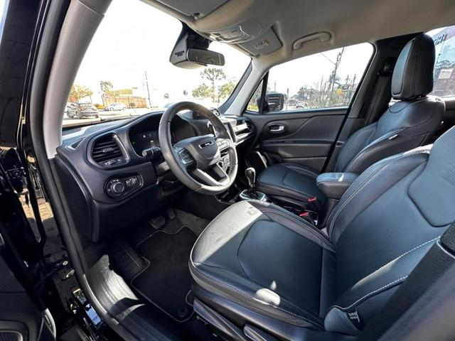 Foto do veículo JEEP RENEGADE  LONGITUDE T270 1.3 TB 4X2 FLEX AUT 2023 38.700 KM 114.900,00