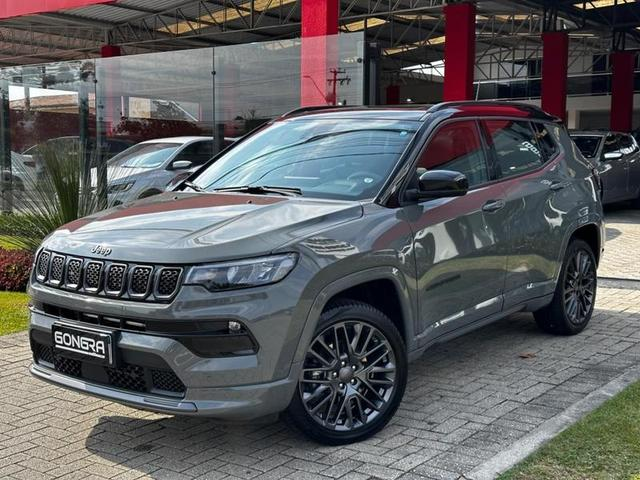 Foto do veículo JEEP COMPASS  SERIE S TF 2023 13.275 KM 186.900,00