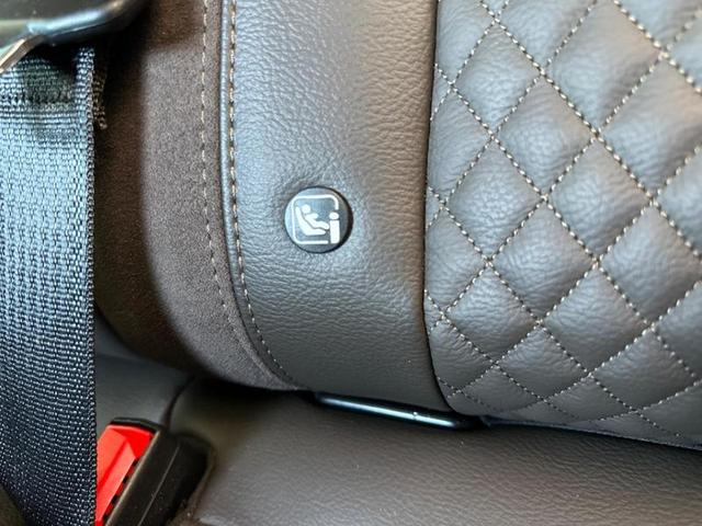 Foto do veículo JEEP COMMANDER  OVERLAND TD380 4X4 TURBO DIESEL 2023 12.839 KM 238.900,00