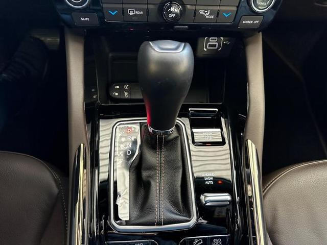 Foto do veículo JEEP COMMANDER  OVERLAND TD380 4X4 TURBO DIESEL 2023 12.839 KM 238.900,00