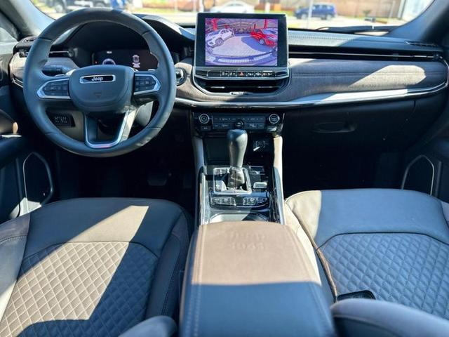 Foto do veículo JEEP COMMANDER  OVERLAND TD380 4X4 TURBO DIESEL 2023 12.839 KM 238.900,00