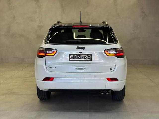 Foto do veículo JEEP COMPASS  SERIE S TF 2023 17.578 KM 177.900,00