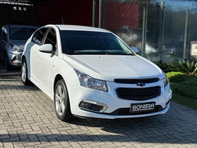 Foto do veículo CHEVROLET CRUZE  HB SPORT LT 1.8 2015 82.415 KM 69.900,00