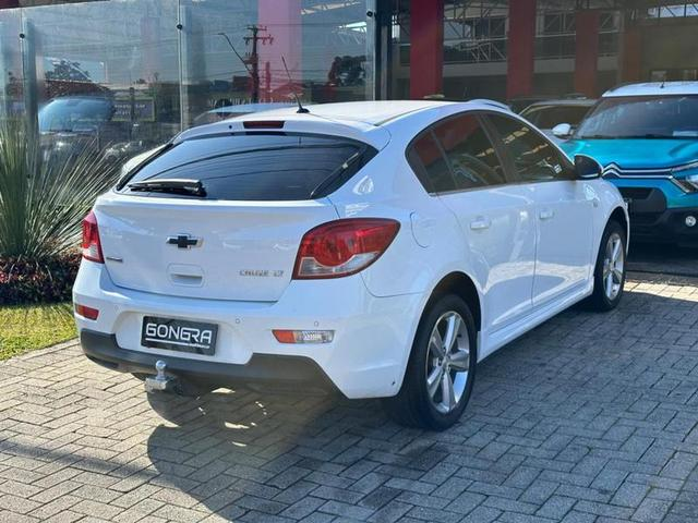 Foto do veículo CHEVROLET CRUZE  HB SPORT LT 1.8 2015 82.415 KM 69.900,00