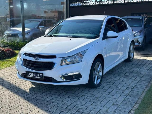 Foto do veículo CHEVROLET CRUZE  HB SPORT LT 1.8 2015 82.415 KM 69.900,00