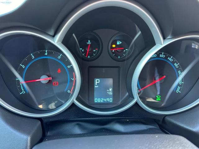 Foto do veículo CHEVROLET CRUZE  HB SPORT LT 1.8 2015 82.415 KM 69.900,00