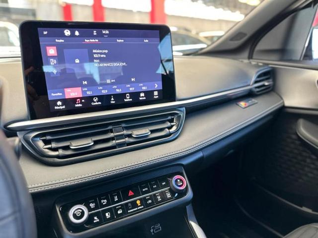 Foto do veículo FIAT FASTBACK  ABARTH T270 AT FLEX 2024 5.324 KM 139.900,00