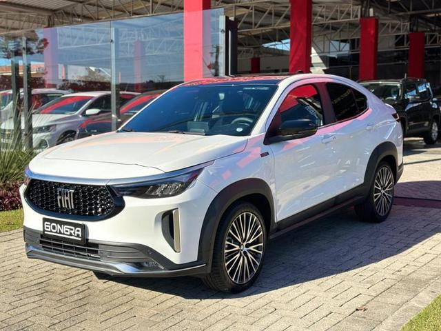 Foto do veículo FIAT FASTBACK  ABARTH T270 AT FLEX 2024 5.324 KM 139.900,00