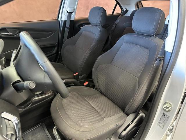 Foto do veículo CHEVROLET ONIX  1.4 LT 2015 96.350 KM 47.900,00