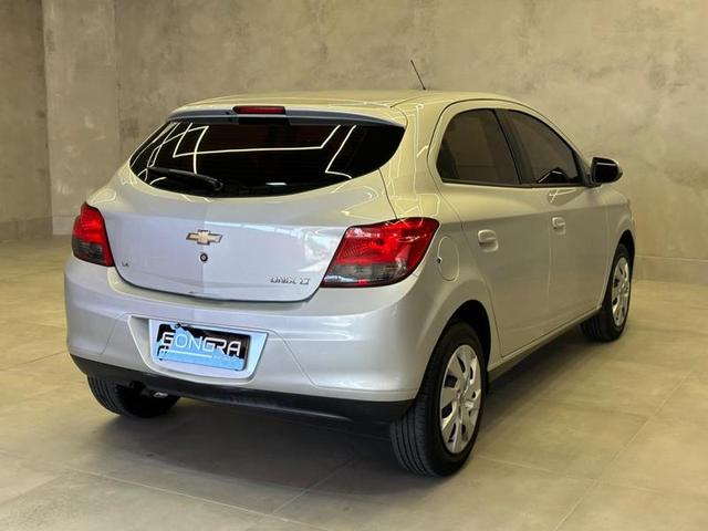 Foto do veículo CHEVROLET ONIX  1.4 LT 2015 96.350 KM 47.900,00