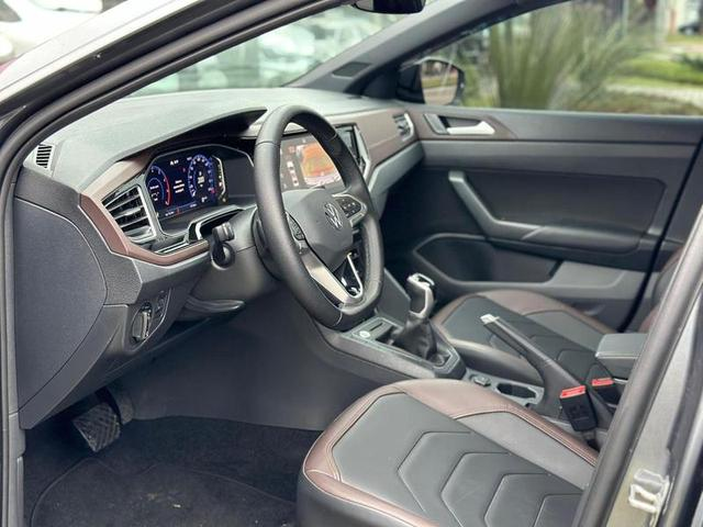 Foto do veículo VOLKSWAGEN VIRTUS  1.0 200 TSI HIGHLINE AUTOMÁTICO 2024 10.168 KM 129.900,00