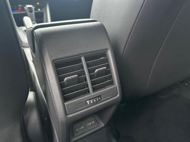 Foto do veículo VOLKSWAGEN VIRTUS  1.0 200 TSI HIGHLINE AUTOMÁTICO 2024 10.168 KM 129.900,00