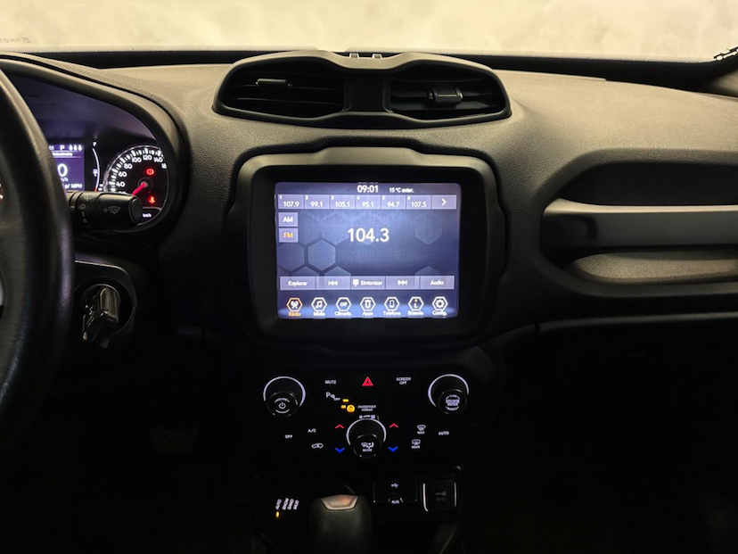 Foto do veículo JEEP RENEGADE  LONGITUDE 4X4 AUTOMATICO 2019 54.988 KM 125.900,00