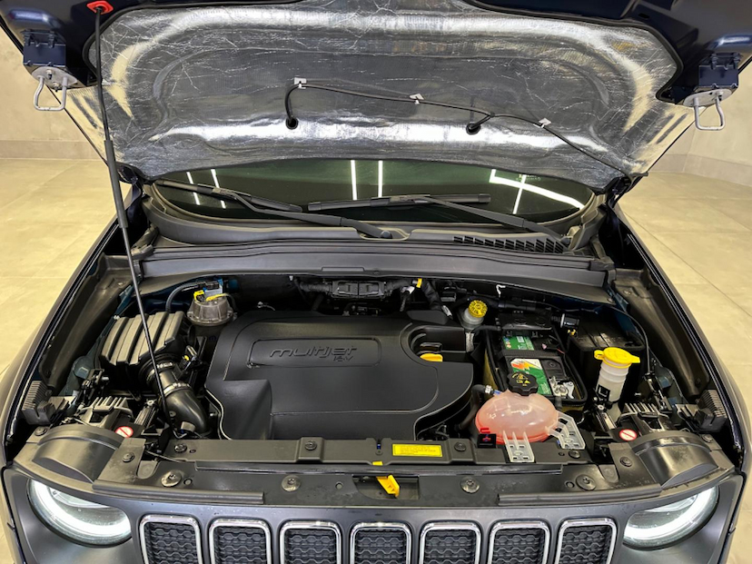 Foto do veículo JEEP RENEGADE  LONGITUDE 4X4 AUTOMATICO 2019 54.988 KM 125.900,00