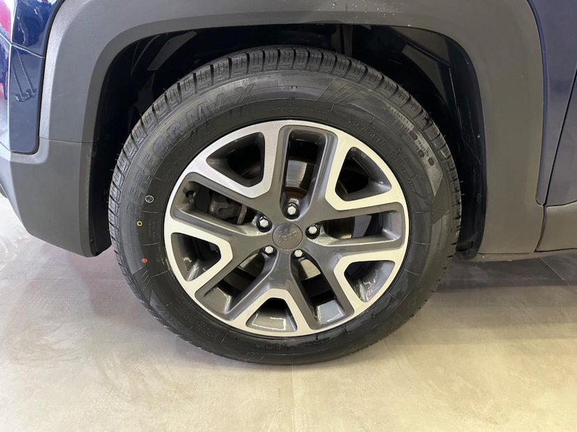 Foto do veículo JEEP RENEGADE  LONGITUDE 4X4 AUTOMATICO 2019 54.988 KM 125.900,00