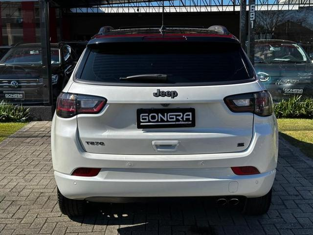 Foto do veículo JEEP COMPASS  SERIE S TF 2022 8.564 KM 172.900,00
