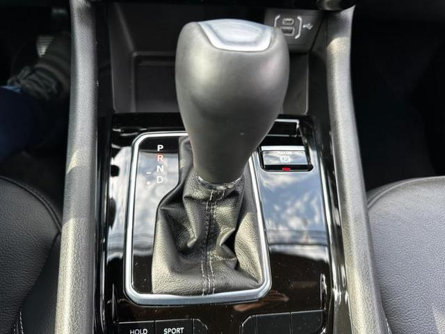 Foto do veículo JEEP COMPASS  SERIE S TF 2022 8.564 KM 172.900,00