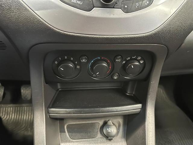 Foto do veículo FORD KA  1.0 SE 12V FLEX 4P 2016 96.824 KM 41.900,00