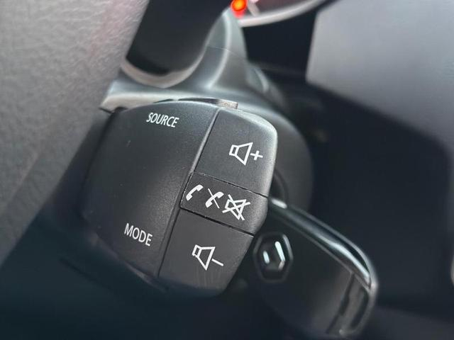 Foto do veículo RENAULT DUSTER  1.6 16V 2022 56.250 KM 88.900,00