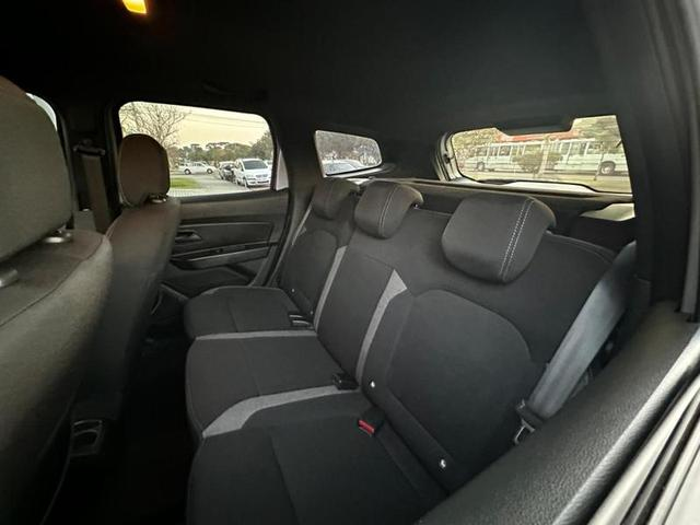 Foto do veículo RENAULT DUSTER  1.6 16V 2022 56.250 KM 88.900,00